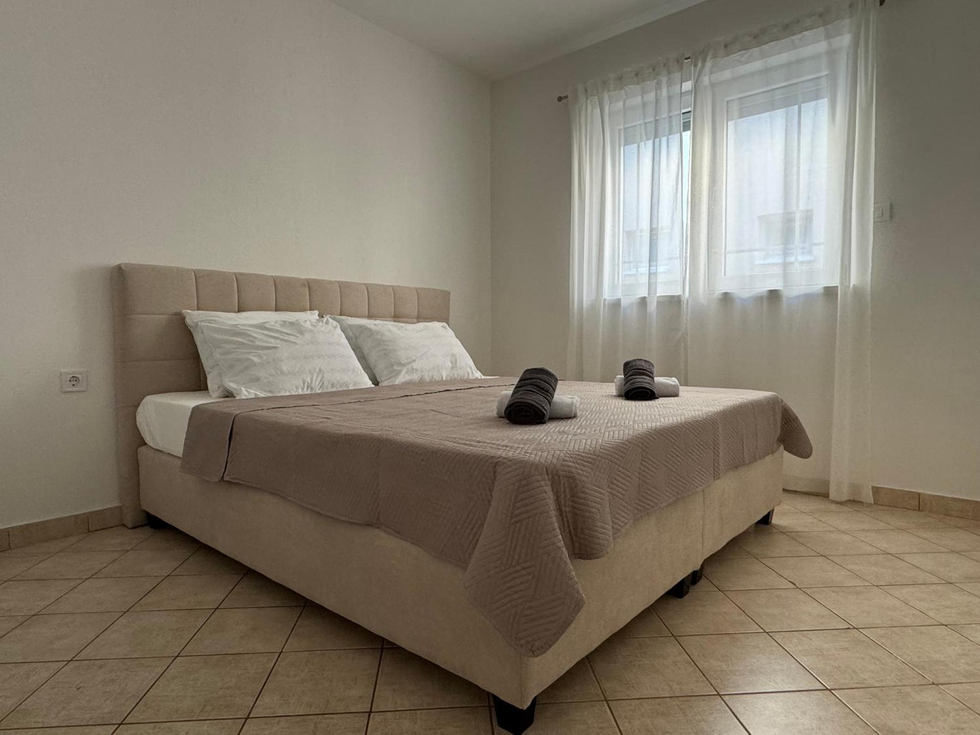 Apartmani Ivano Vir Exteriör bild